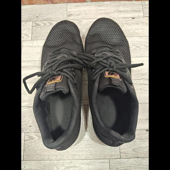 New Balance District Run Women's Size 8.5 Running Shoes Black WDRNBB1 - Picture 6 of 10